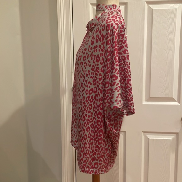 Made with love blouse leopard animal print pink women’s size M medium Brand new - Picture 6 of 9